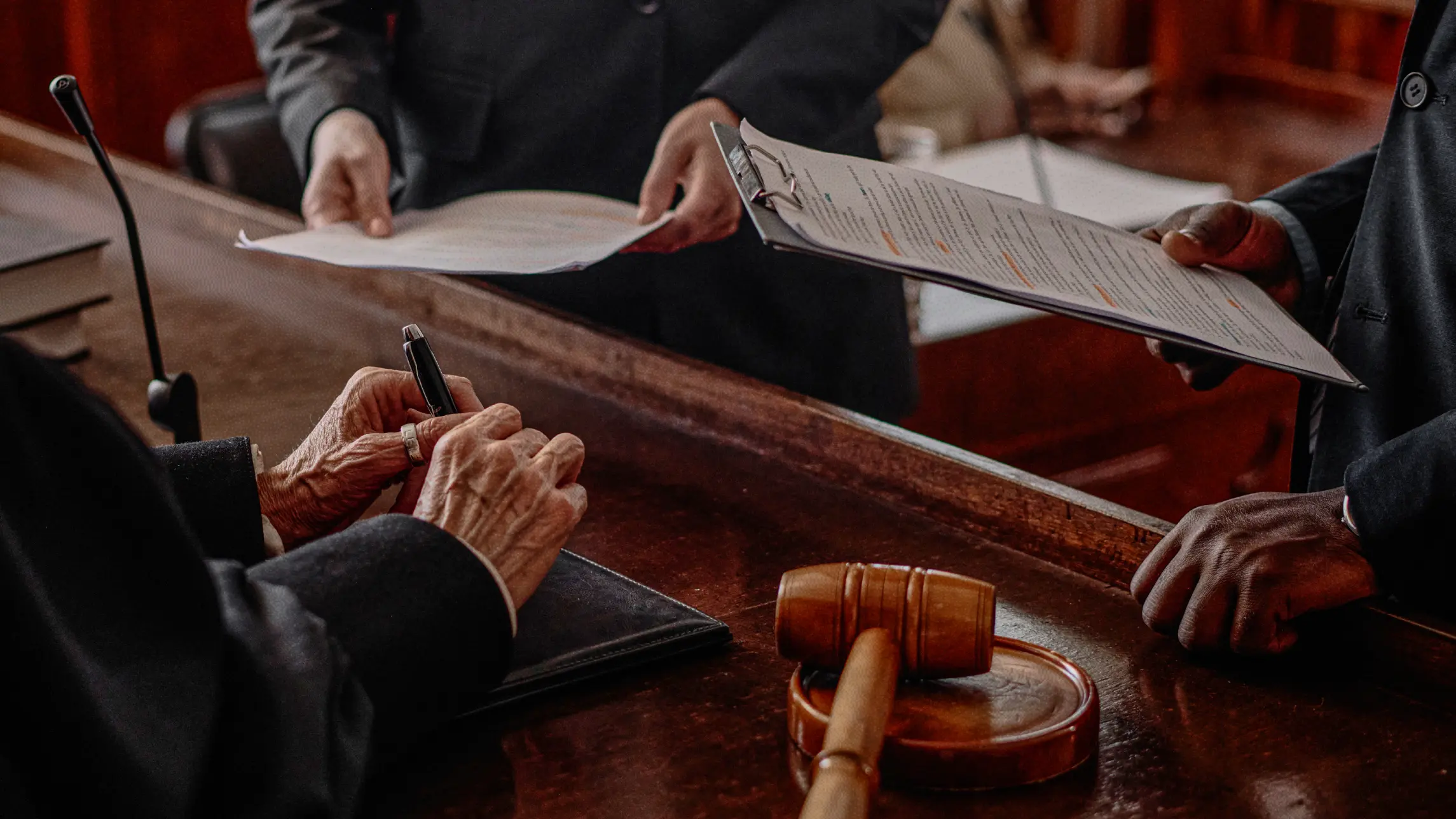 Attorneys approach judge's bench to state their cases